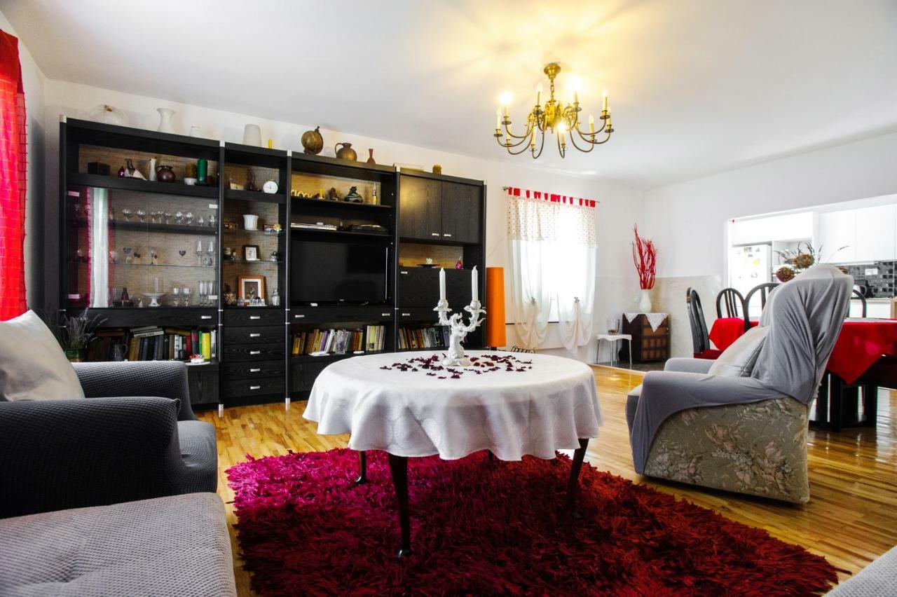 Great View Apartment Sutivan Bagian luar foto