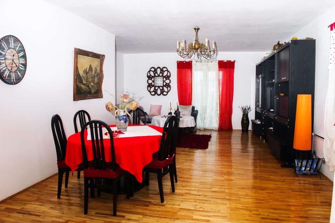 Great View Apartment Sutivan Bagian luar foto
